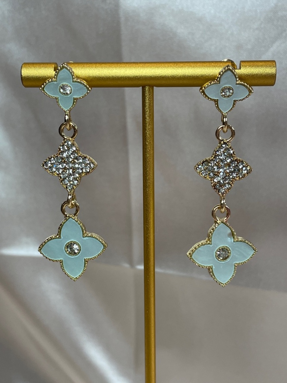 Clover Dangle Earrings Light Blue Mother of Pearl NEW